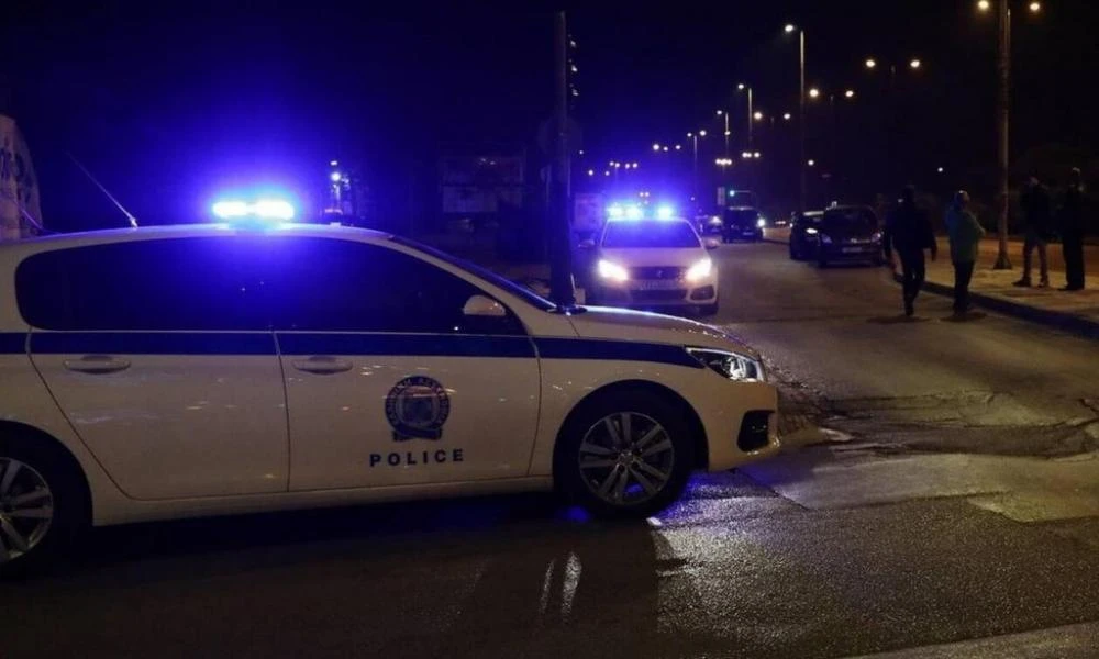Χαλάνδρι: Ρομά επιτέθηκαν σε αστυνομικούς και τους πήραν το περιπολικό